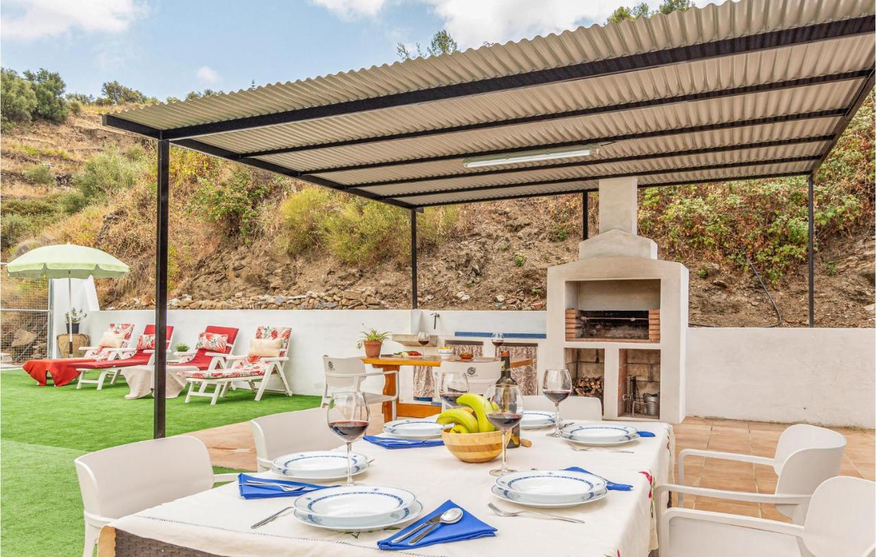 3 Bedroom Stunning In Vakantiehuis Málaga