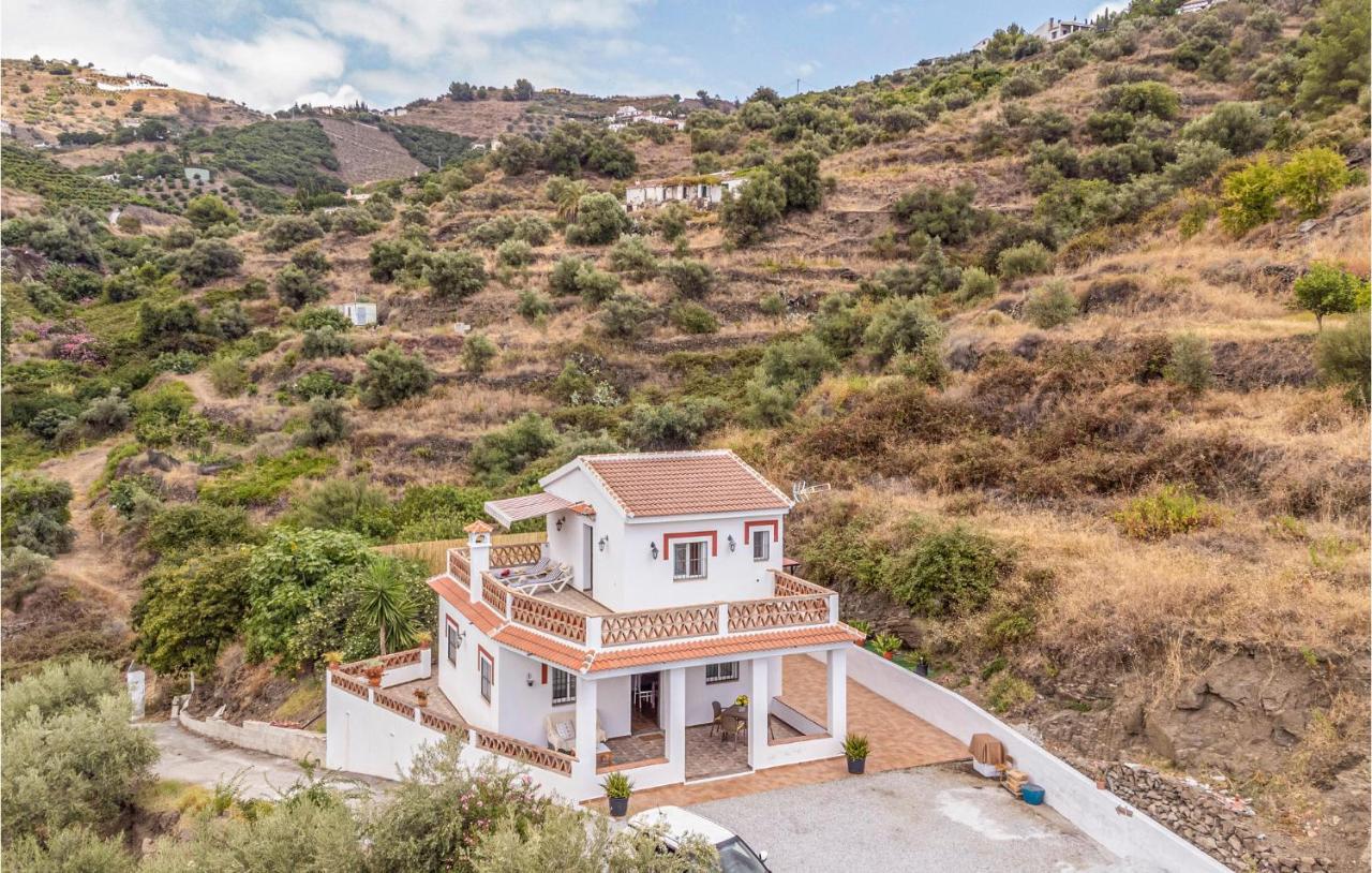 Vakantiehuis 3 Bedroom Stunning In *