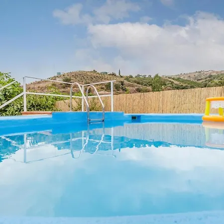 3 Bedroom Stunning Home In Malaga Exterior photo